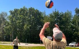 Upalny Turniej siatk&oacute;wki plażowej rozegrany 45