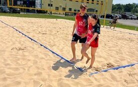 Upalny Turniej siatk&oacute;wki plażowej rozegrany 64