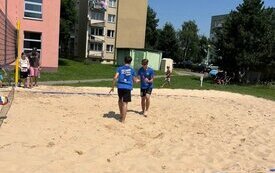 Upalny Turniej siatk&oacute;wki plażowej rozegrany 70
