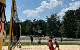 Upalny Turniej siatk&oacute;wki plażowej rozegrany 71
