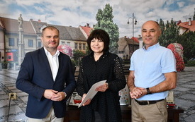 Kolejna kadencja dyrektor Renaty Łuszczek w Szkole Podstawowej im. Św. Jana Pawła II w Malcu 1