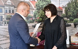 Kolejna kadencja dyrektor Renaty Łuszczek w Szkole Podstawowej im. Św. Jana Pawła II w Malcu 2