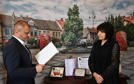 Kolejna kadencja dyrektor Renaty Łuszczek w Szkole Podstawowej im. Św. Jana Pawła II w Malcu 5