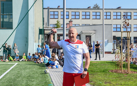 Kompleks sportowy przy kęckiej &bdquo;Dw&oacute;jce&rdquo; otwarty hucznie i w doborowym towarzystwie_ 90