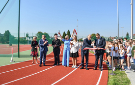 Kompleks sportowy przy kęckiej &bdquo;Dw&oacute;jce&rdquo; otwarty hucznie i w doborowym towarzystwie_ 165