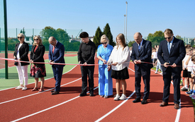 Kompleks sportowy przy kęckiej &bdquo;Dw&oacute;jce&rdquo; otwarty hucznie i w doborowym towarzystwie_ 169