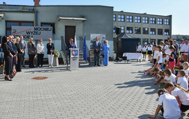 Kompleks sportowy przy kęckiej &bdquo;Dw&oacute;jce&rdquo; otwarty hucznie i w doborowym towarzystwie_ 184