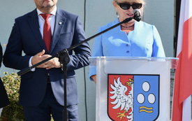Kompleks sportowy przy kęckiej &bdquo;Dw&oacute;jce&rdquo; otwarty hucznie i w doborowym towarzystwie_ 200