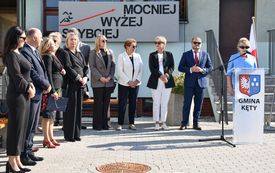 Kompleks sportowy przy kęckiej &bdquo;Dw&oacute;jce&rdquo; otwarty hucznie i w doborowym towarzystwie_ 208