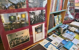 Jak wyglądała szkoła naszych dziadk&oacute;w i rodzic&oacute;w?  - wystawa w bibliotece Szkoły Podstawowej  im. gen. Wł. Sikorskiego w Nowej Wsi 5