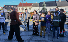 Średniowieczna magia i żywa tradycja na kęckim Rynku &ndash; relacja z Jarmarku Świętojańskiego 48