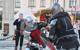 Średniowieczna magia i żywa tradycja na kęckim Rynku &ndash; relacja z Jarmarku Świętojańskiego 67