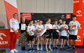 Lekcja WF-u z Mistrzem w Kęckiej Tr&oacute;jce 48
