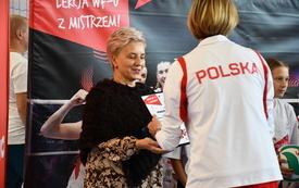 Lekcja WF-u z Mistrzem w Kęckiej Tr&oacute;jce 50