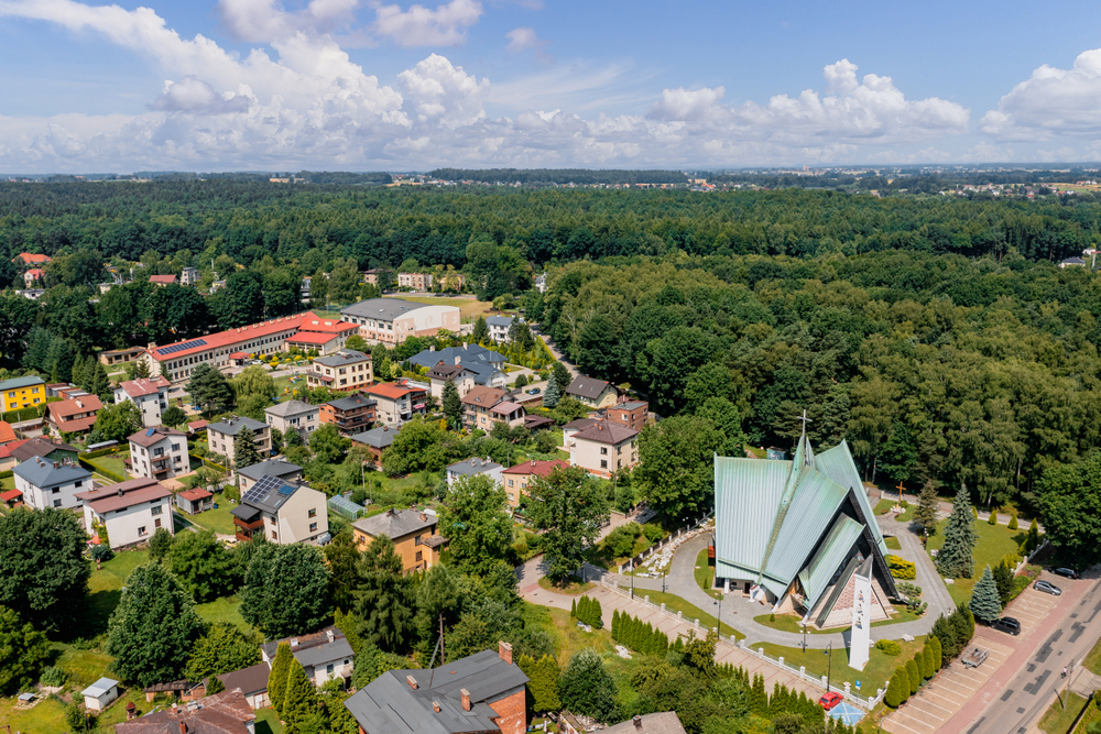 Panorama dzielnicy Kęty Podlesie w ujęciu lotniczym