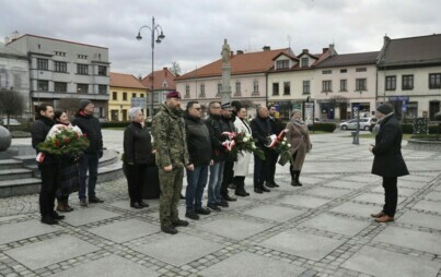 Zdjęcie do Ku pamięci kęczan i ofiar zbrodni hitlerowskich 