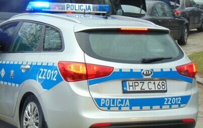 Zdjęcie do Bielany: Doprowadził do kolizji, uciekając przed radiowozem. Wydmuchał 2,2 promila