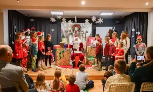 Zdjęcie do Qurier Świętego Mikołaja w Świetlicy Środowiskowej w Kętach