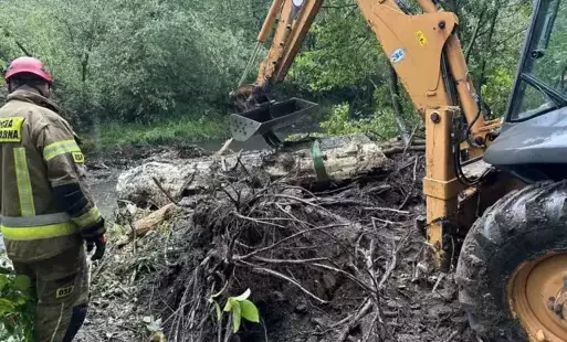 Zdjęcie do Ochotnicza Straż Pożarna w Bulowicach udrożniła Bul&oacute;wkę