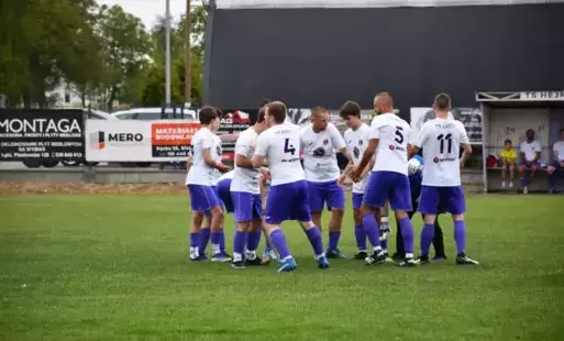 Hejnał II Kęty przed meczem. 