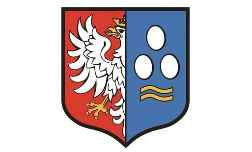 Herb Gminy Kęty: Pół godła Polski (orła) na czerwony tle, obok na tle niebieskim trzy jaja oraz symboliczna rzeka, przedstawiona jako dwie fale