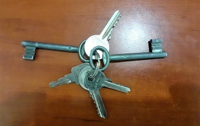 Zdjęcie do Znaleziono klucze na ul. Sienkiewicza w Kętach