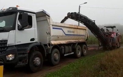 Zdjęcie do Utrudnienia na Dębowej w Witkowicach związane z frezowaniem nawierzchni