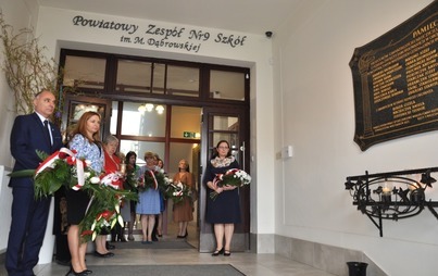 Zdjęcie do Pamięć człowieka jest emocją, świadkiem naszego człowieczeństwa...